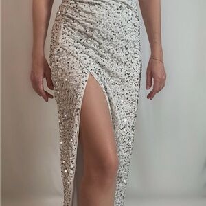 Elegant White Sequin Skirt